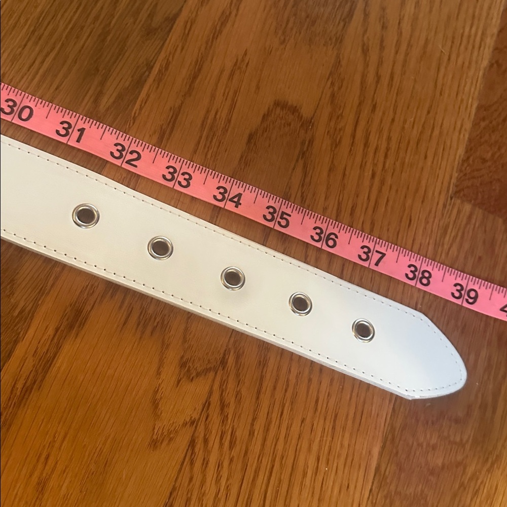 Nwt vegan leather stud belt - Picture 6 of 6